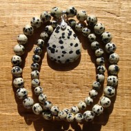 Jaspis dalmatinský náhrdelník