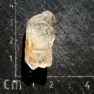 Křišťál Enhydro s petrolejem (256)