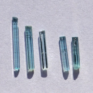 Akvamarín surový (246)