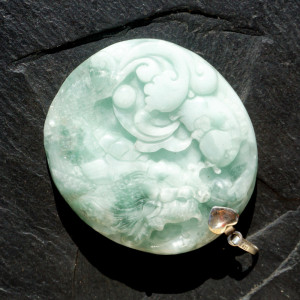 Larimar - přívěsek glyptika