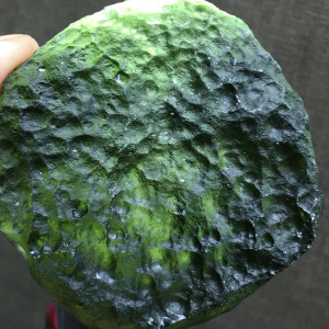 Vltavín surový (462)