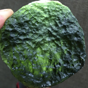 Vltavín surový (462)