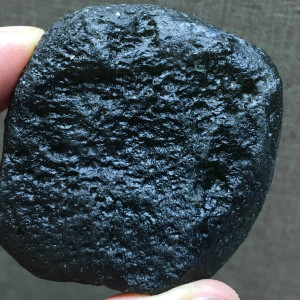 Vltavín surový (463)