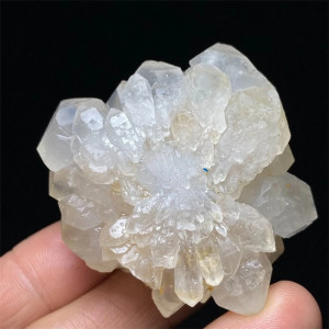 Křišťál elestiální skeletální (468)