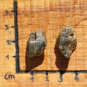 Turmalín verdelit surový - 1ks