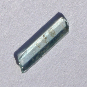 Akvamarín surový (248)