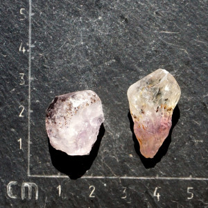 Kakoxenit surový (123)