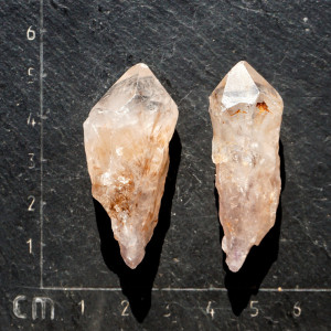 Kakoxenit surový (371)