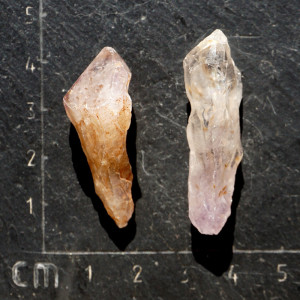 Kakoxenit surový (372)