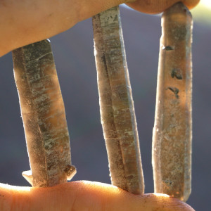 Záhněda surový krystal